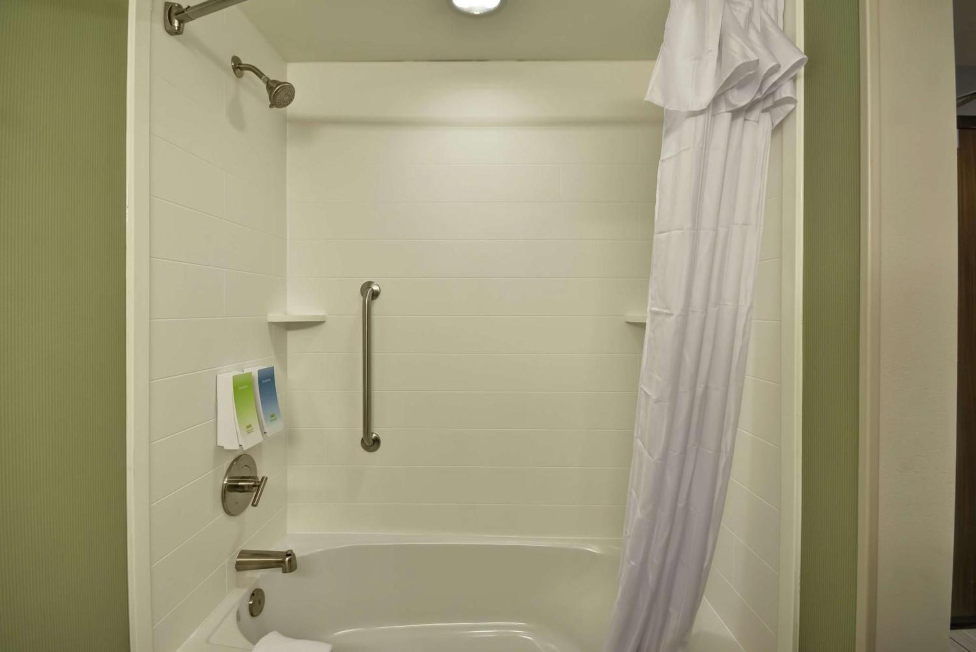 Home2 Suites By Hilton St. Simons Island Экстерьер фото