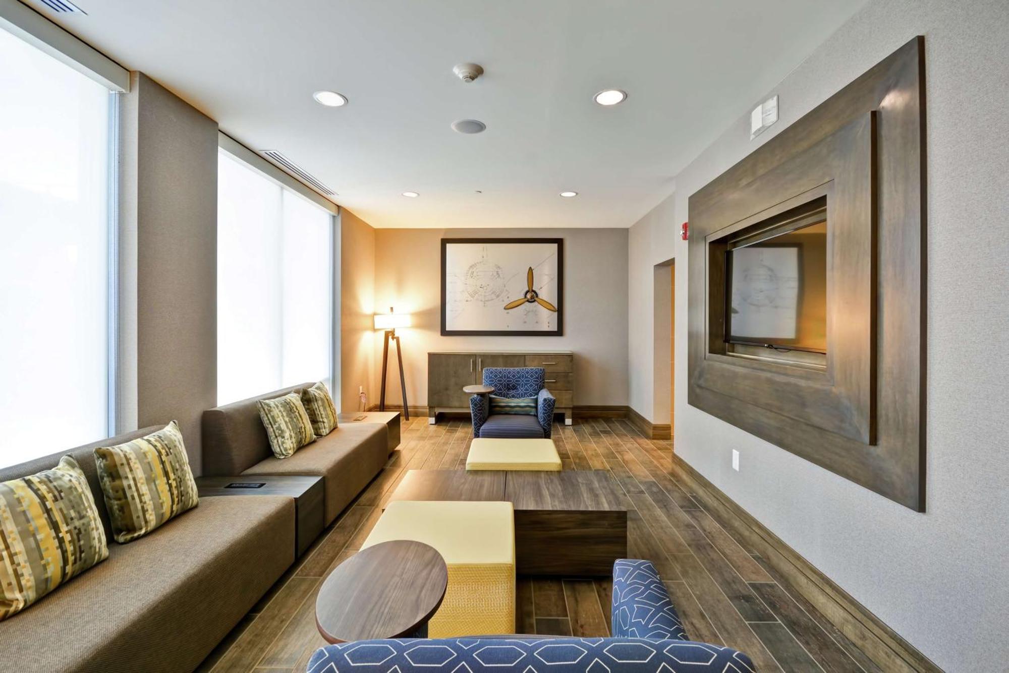 Home2 Suites By Hilton St. Simons Island Экстерьер фото