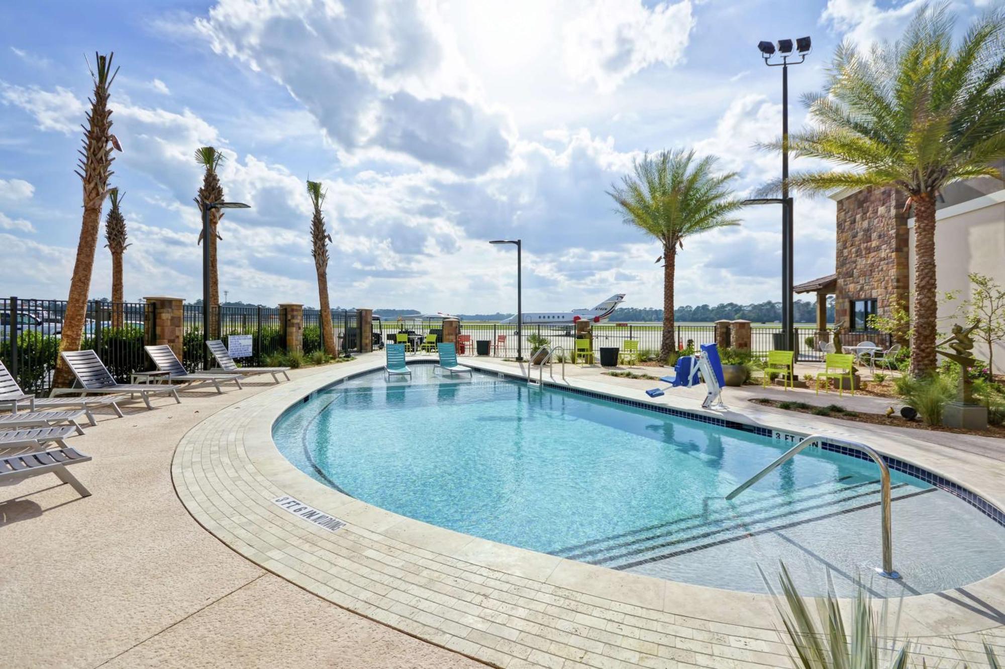 Home2 Suites By Hilton St. Simons Island Экстерьер фото